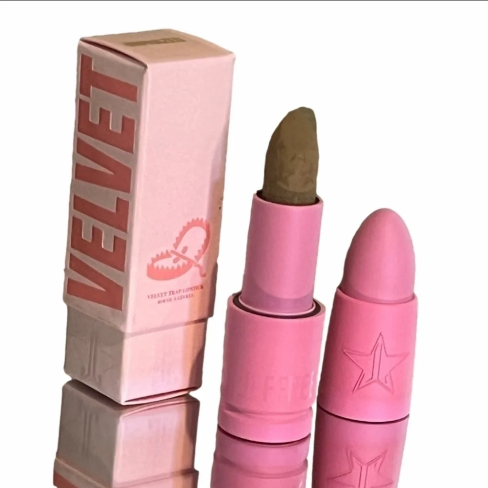 Jeffree Star Unphazed Velvet Trap Lipstick NIB